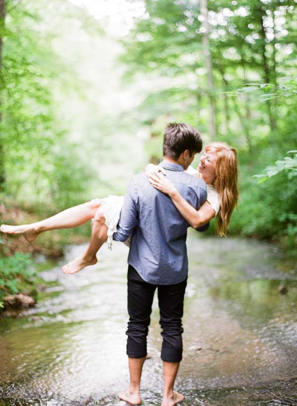 Top 100 Creative Ideas for Engagement Photos | Shutterfly