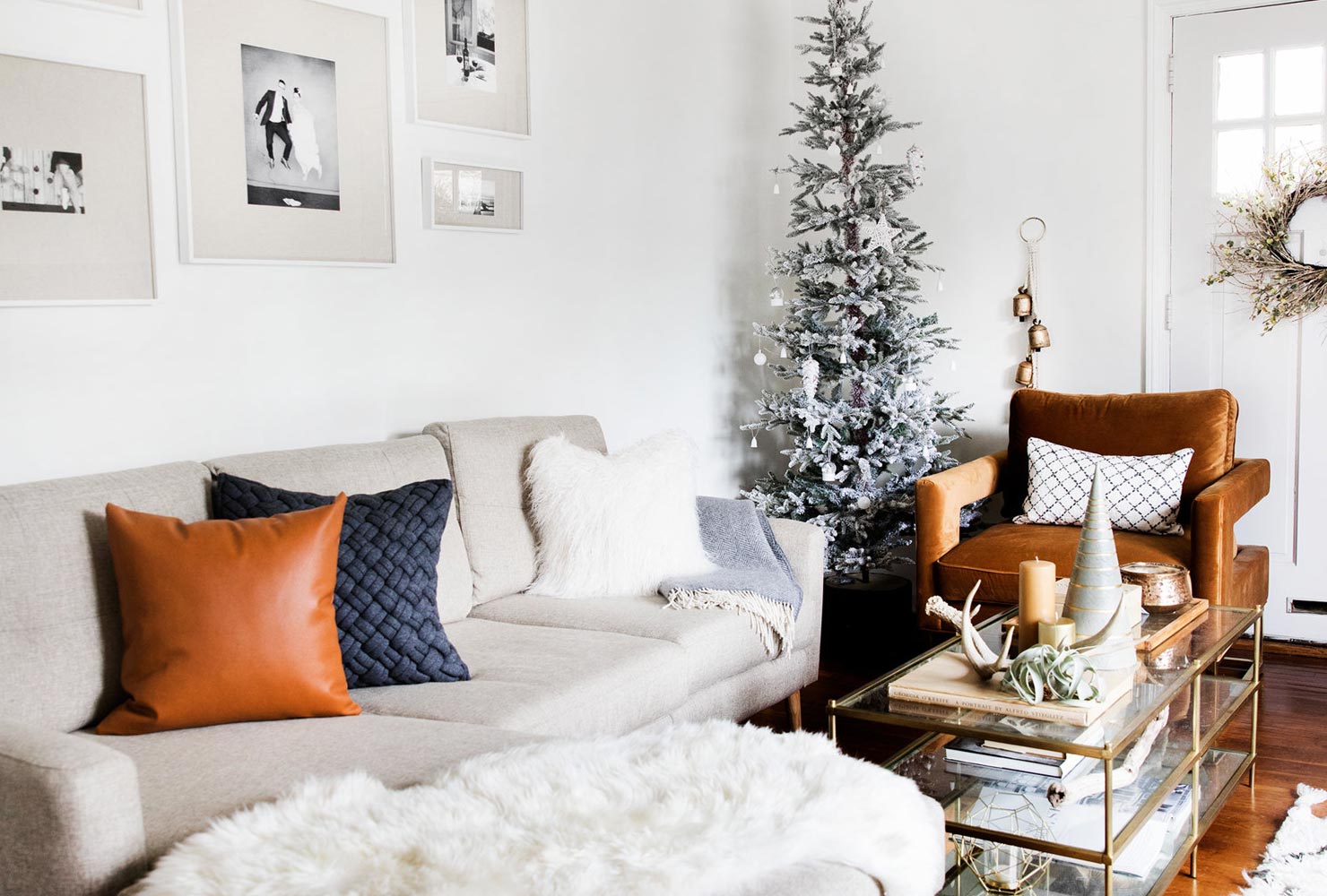 21 Ways To Decorate A Small  Living  Room  And Create Space