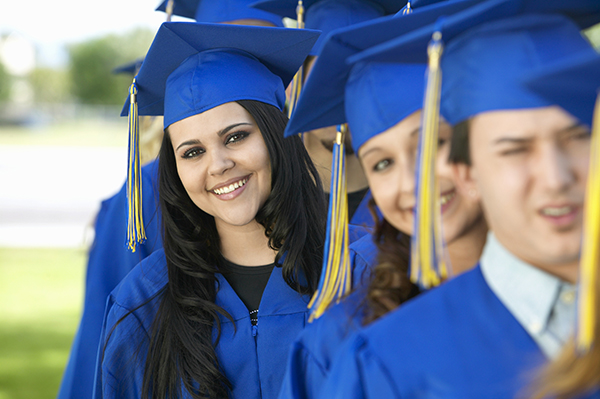 How To Wear A Graduation Cap What Side Does The Tassel Go On