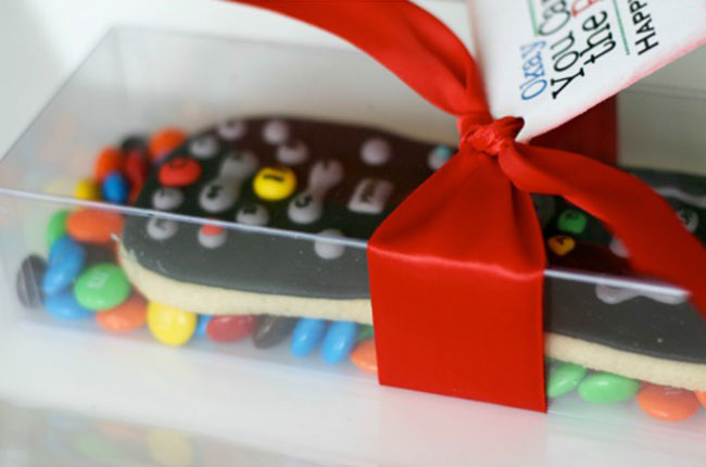 DIY remote control cookie gift box for Father's Day