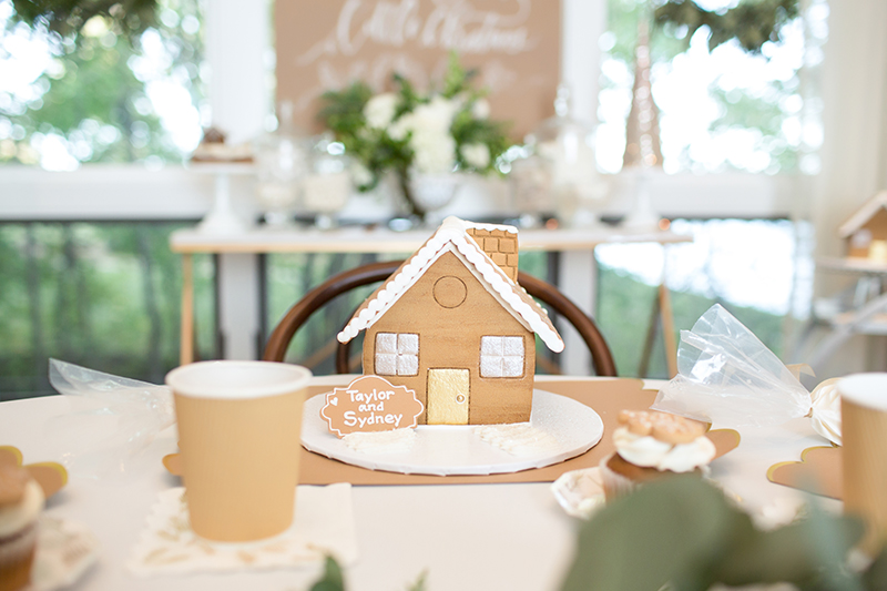 gingerbread house decoration table