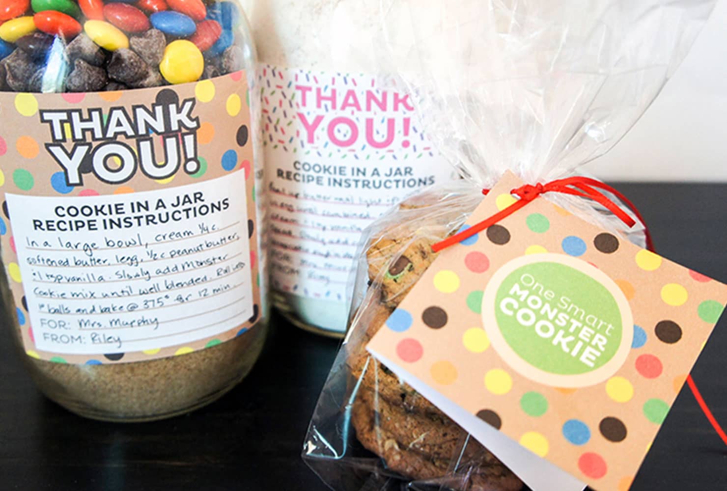 teacher appreciation week gift ideas cookies in a jar width=