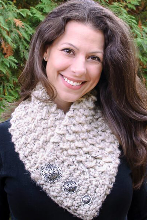 graduation outfit ideas crochet scarf